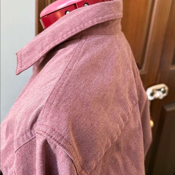 Wrangler  shirt   button-down shirt unisex  front flap pockets, long sleeves EUC - Picture 10 of 12